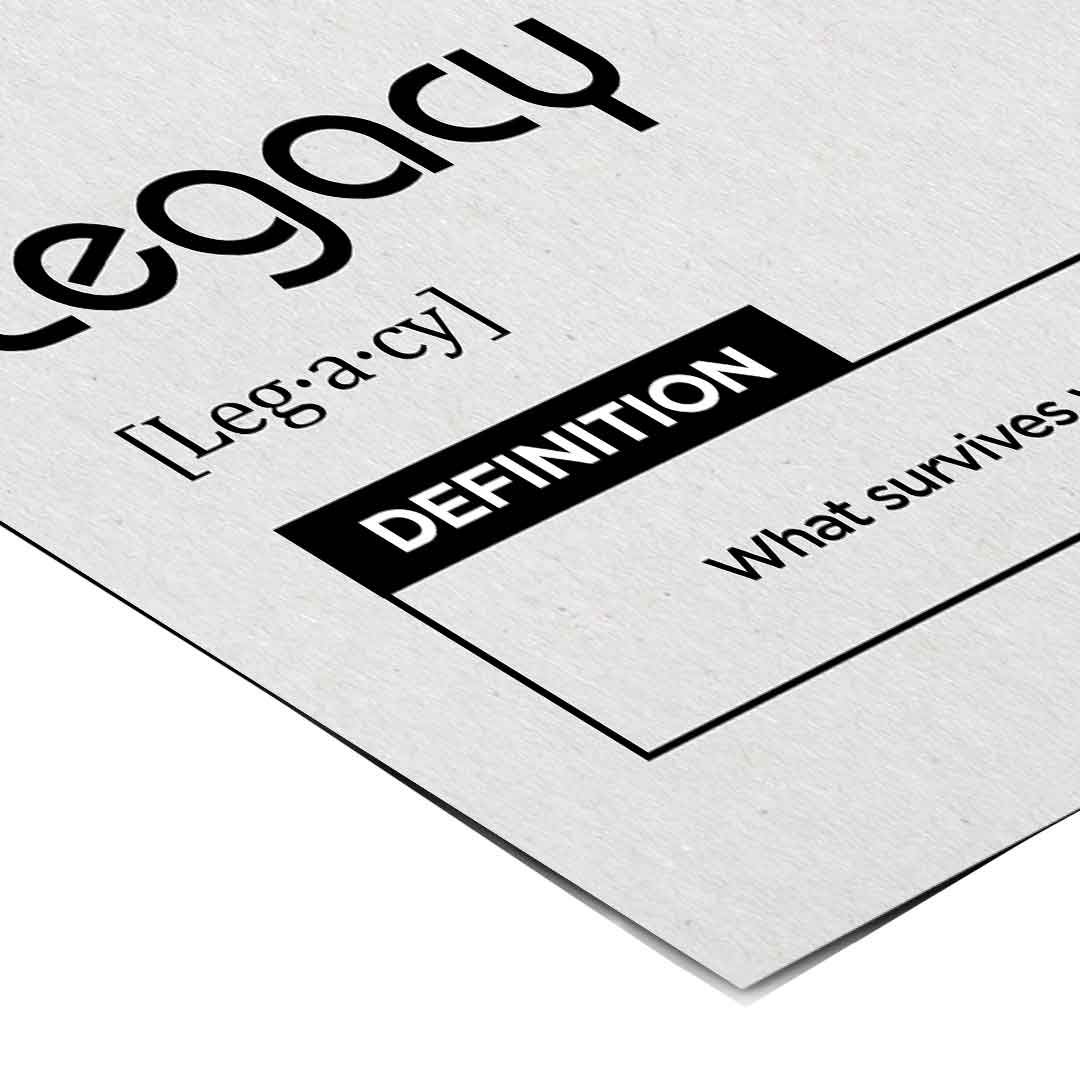 DOTCOMCANVAS® Legacy (Le) Poster Version Weiß – Eck-Detail