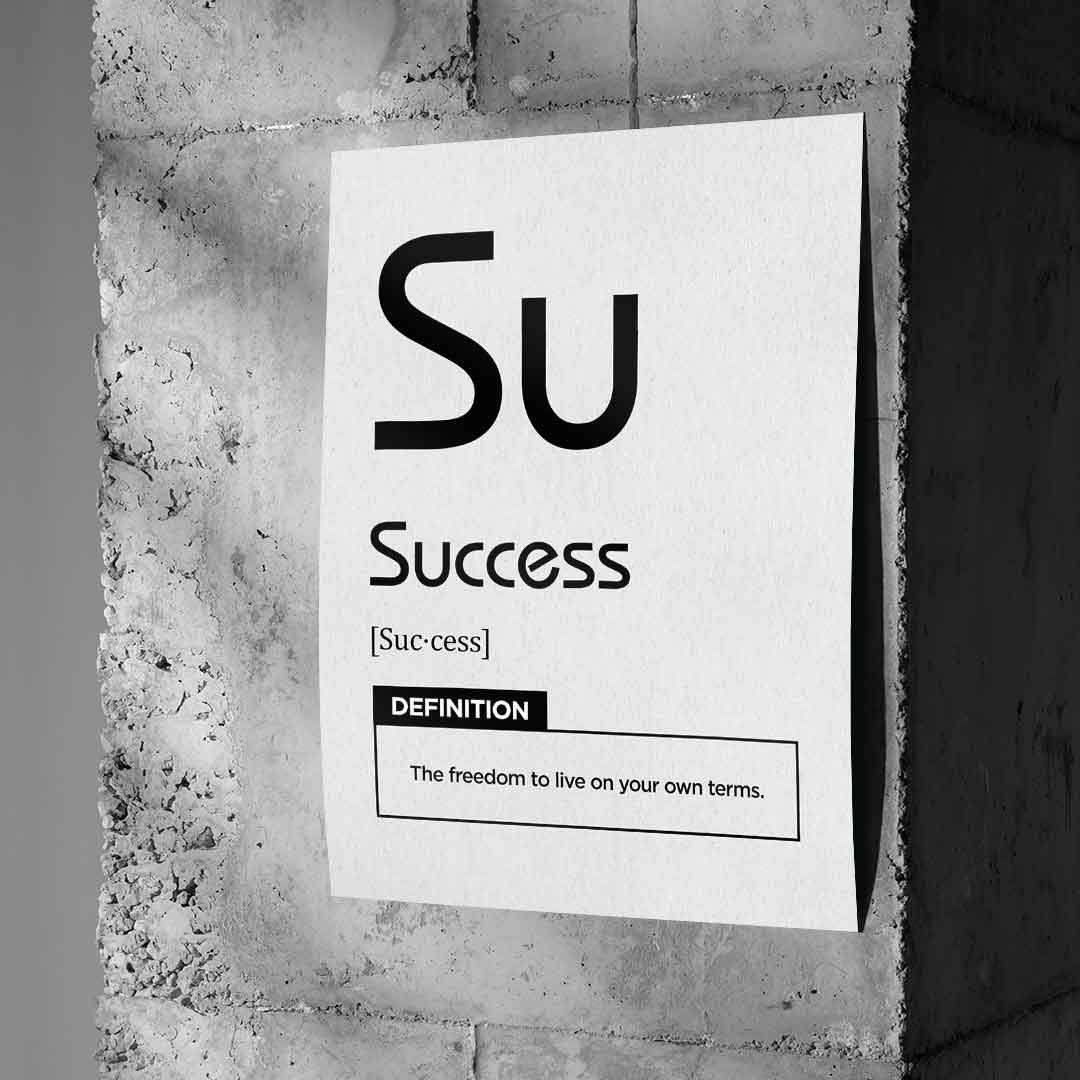 DOTCOMCANVAS® Success (Su) Poster Version Weiß – Wand-Mockup