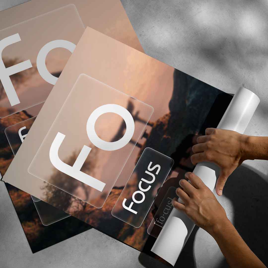 DOTCOMCANVAS® Focus (Fo) Poster Version Farbig – aufgerollt
