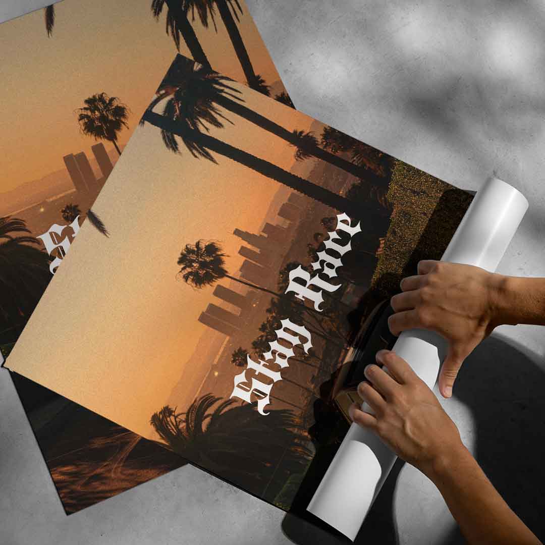 DOTCOMCANVAS Stay Rare Poster aufgerollt
