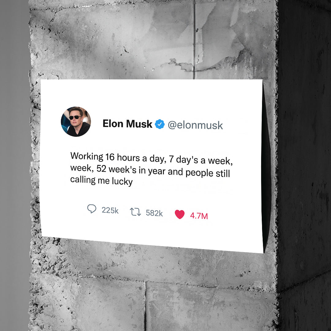 Poster Twite Elon Musk an einer Betonwand