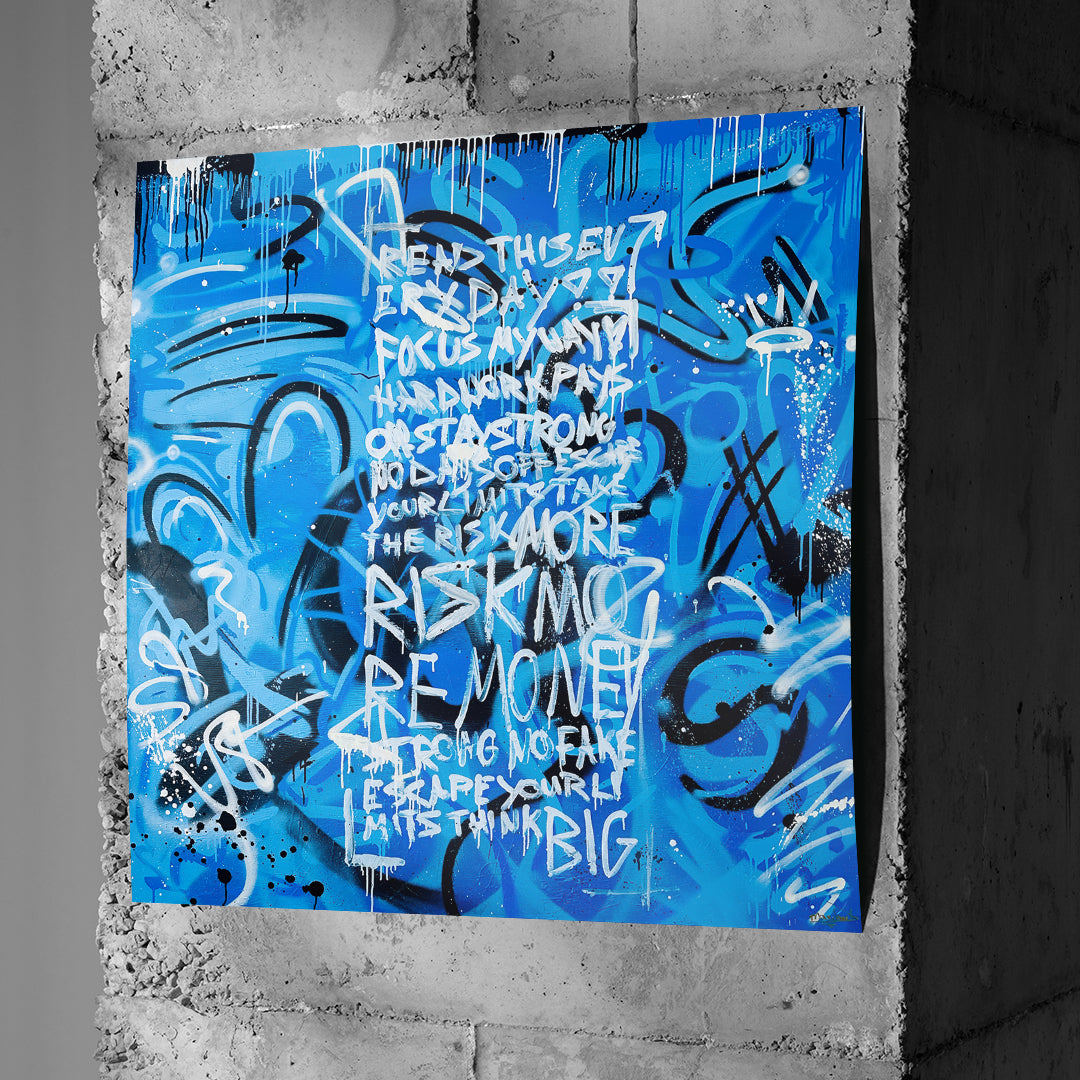 Poster More Risk More Money an einer Betonwand