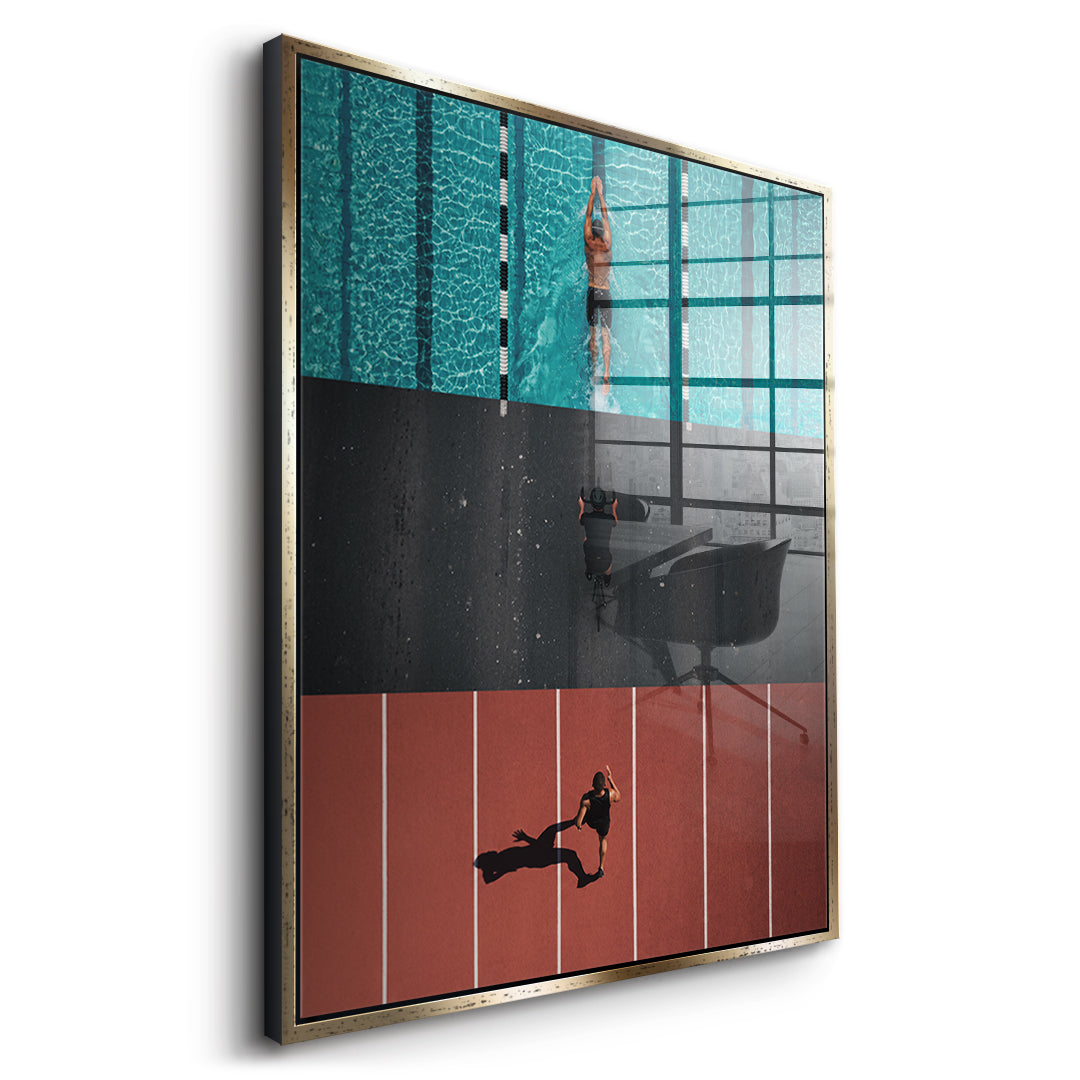 Seitenansicht des Acrylglasbilds Triathlon im goldenen Rahmen