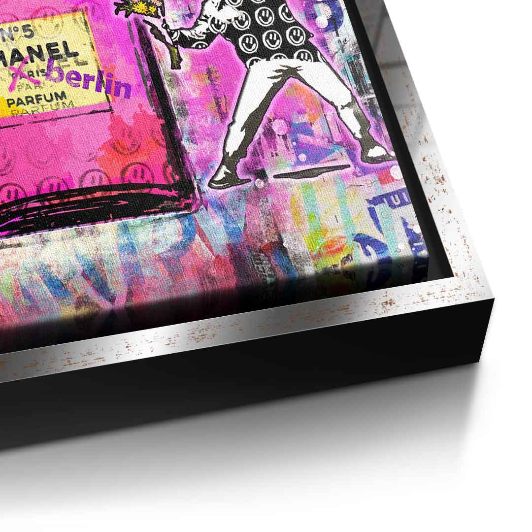 Snoopy meets Chanel