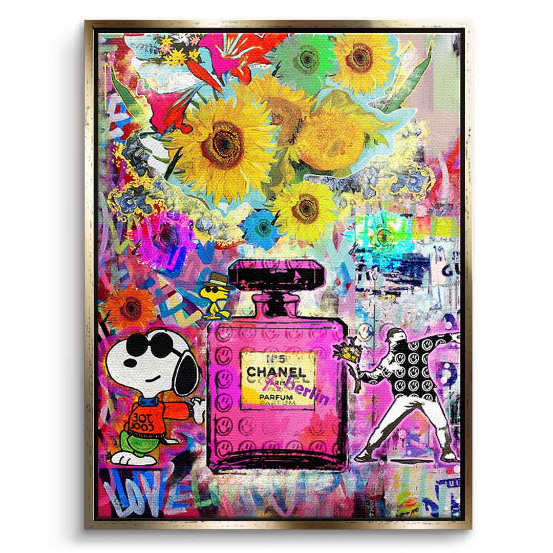 Snoopy meets Chanel