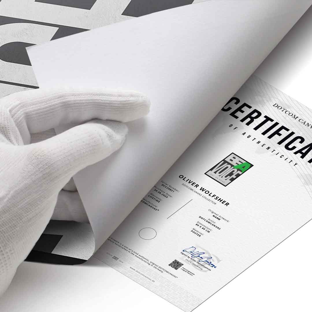 BĄDŹ GŁOSEM, NIE ECHEM – plakat