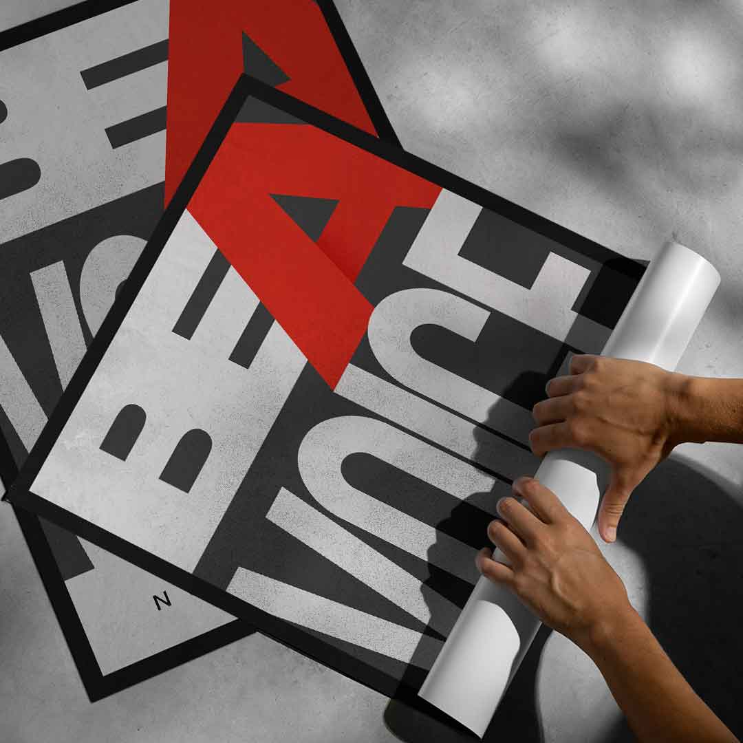 BĄDŹ GŁOSEM, NIE ECHEM – plakat