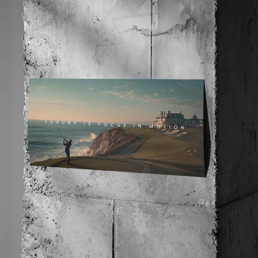 Luksus to skupienie w ruchu - Plakat