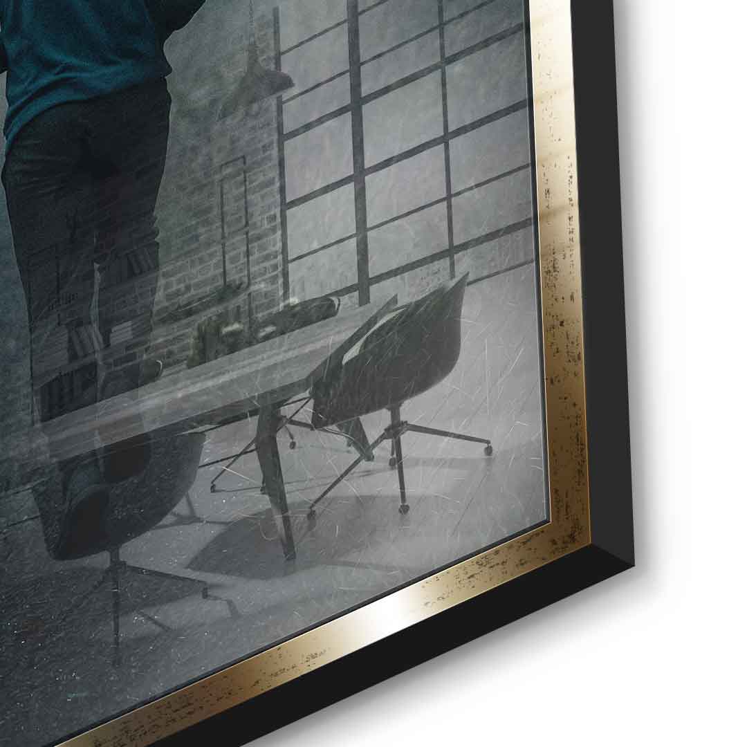 Detailansicht Acrylglasbild Hustle & Excuses mit goldenem Rahmen