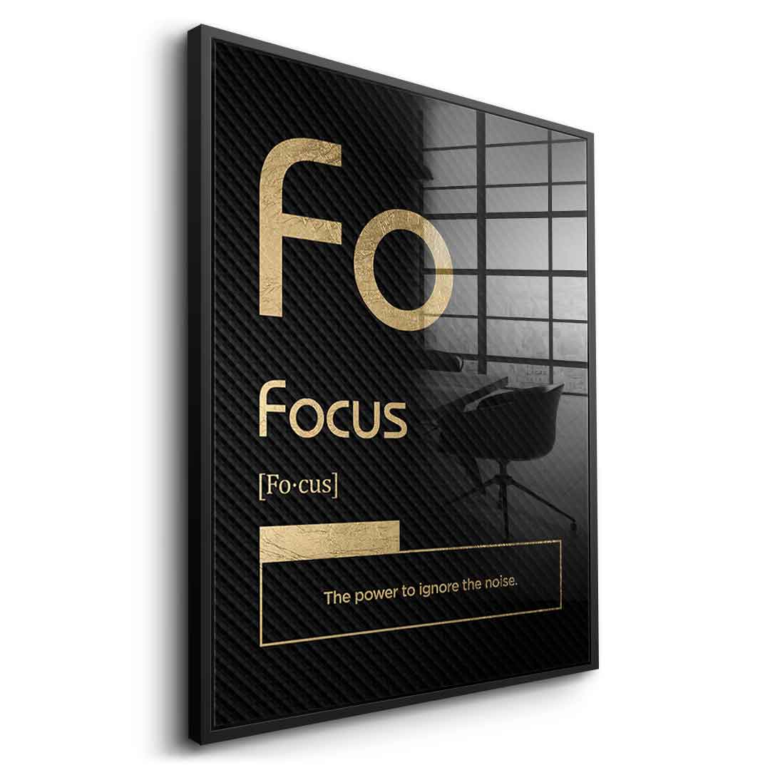 DOTCOMCANVAS® Focus (Fo) Acrylglasbild Version Schwarz – Vorderansicht Goldener Rahmen